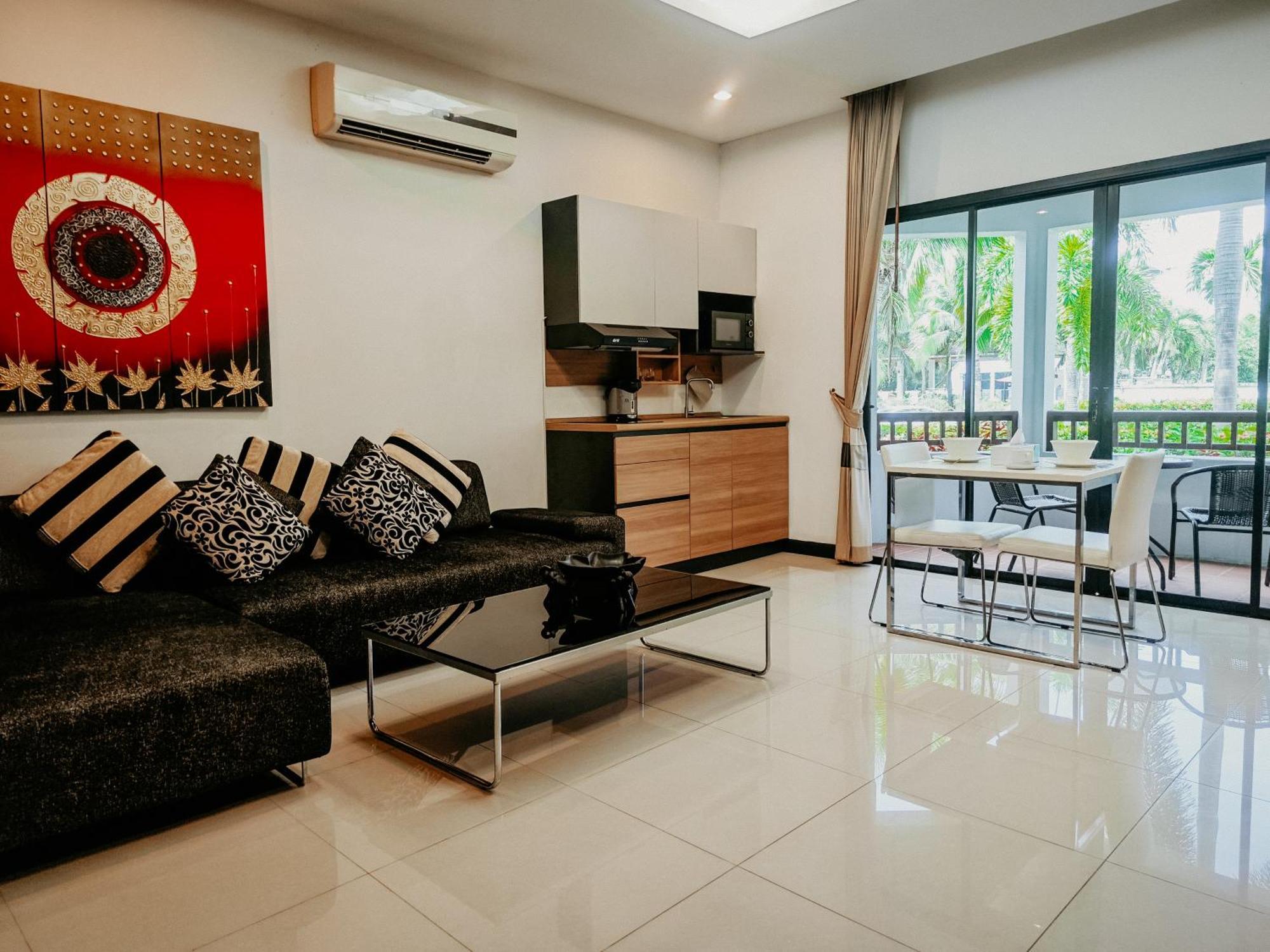 Rawai Grand House -Sha Plus Exterior photo