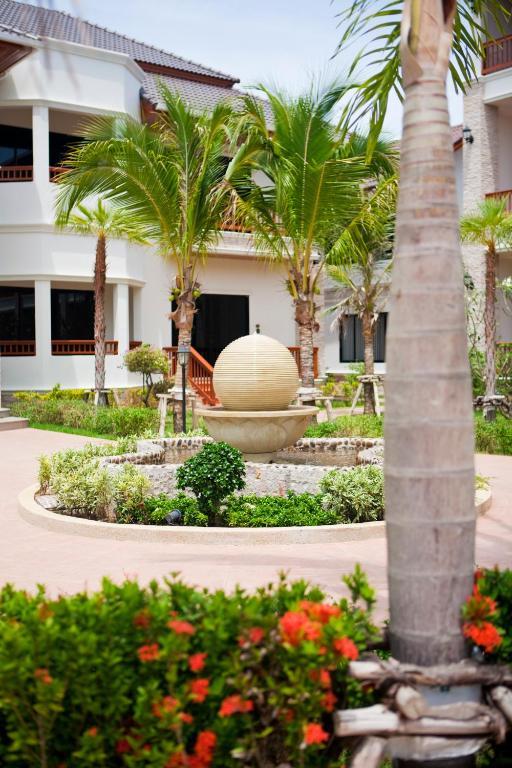 Rawai Grand House -Sha Plus Exterior photo